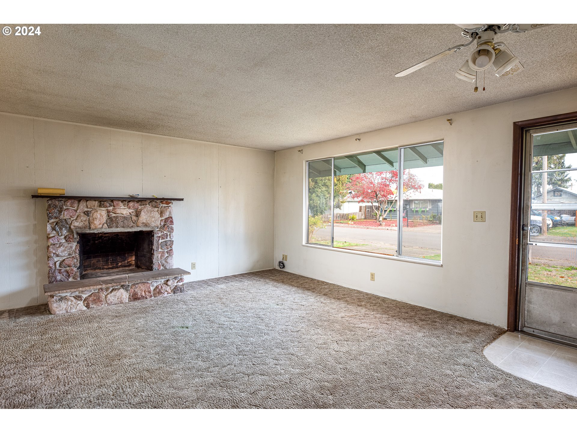 666 South 37th Street Springfield, OR 97478 - Photo 6 of 31