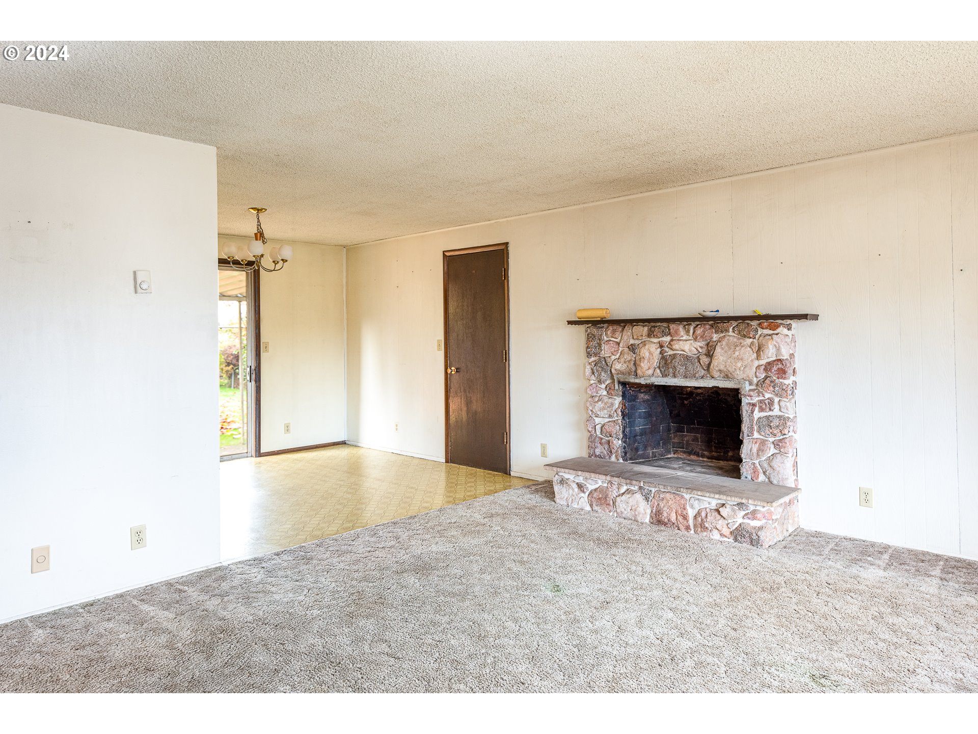 666 South 37th Street Springfield, OR 97478 - Photo 8 of 31