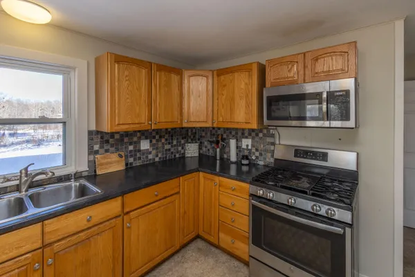 $399,000 | 27 Lawrence Avenue, Thomaston, ME 04861