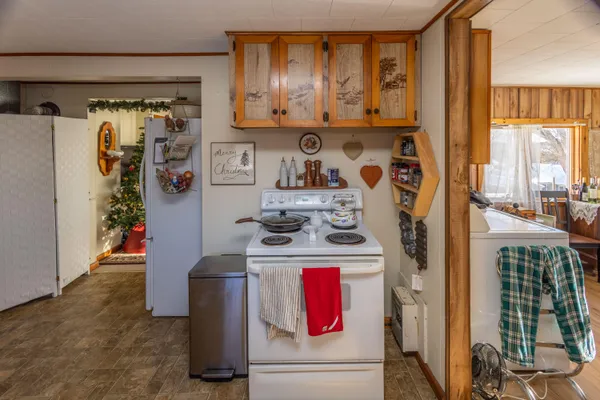 $399,000 | 27 Lawrence Avenue, Thomaston, ME 04861