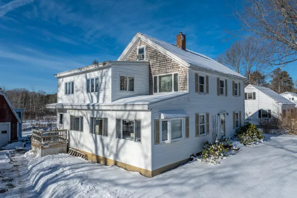 $399,000 | 27 Lawrence Avenue, Thomaston, ME 04861