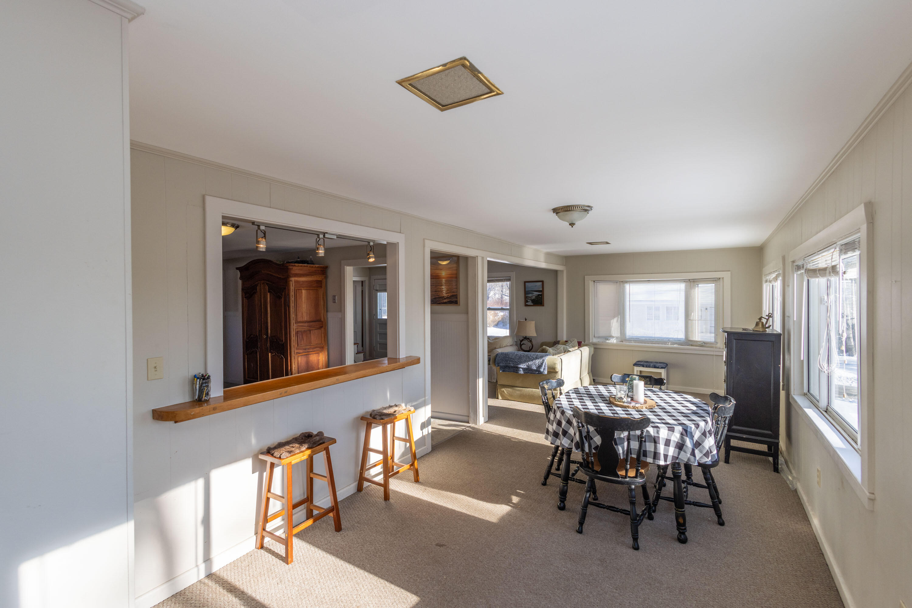 27 Lawrence Avenue Thomaston, ME 04861 - Photo 6 of 72 _SMC4650