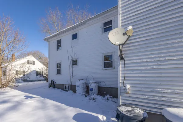 $399,000 | 27 Lawrence Avenue, Thomaston, ME 04861