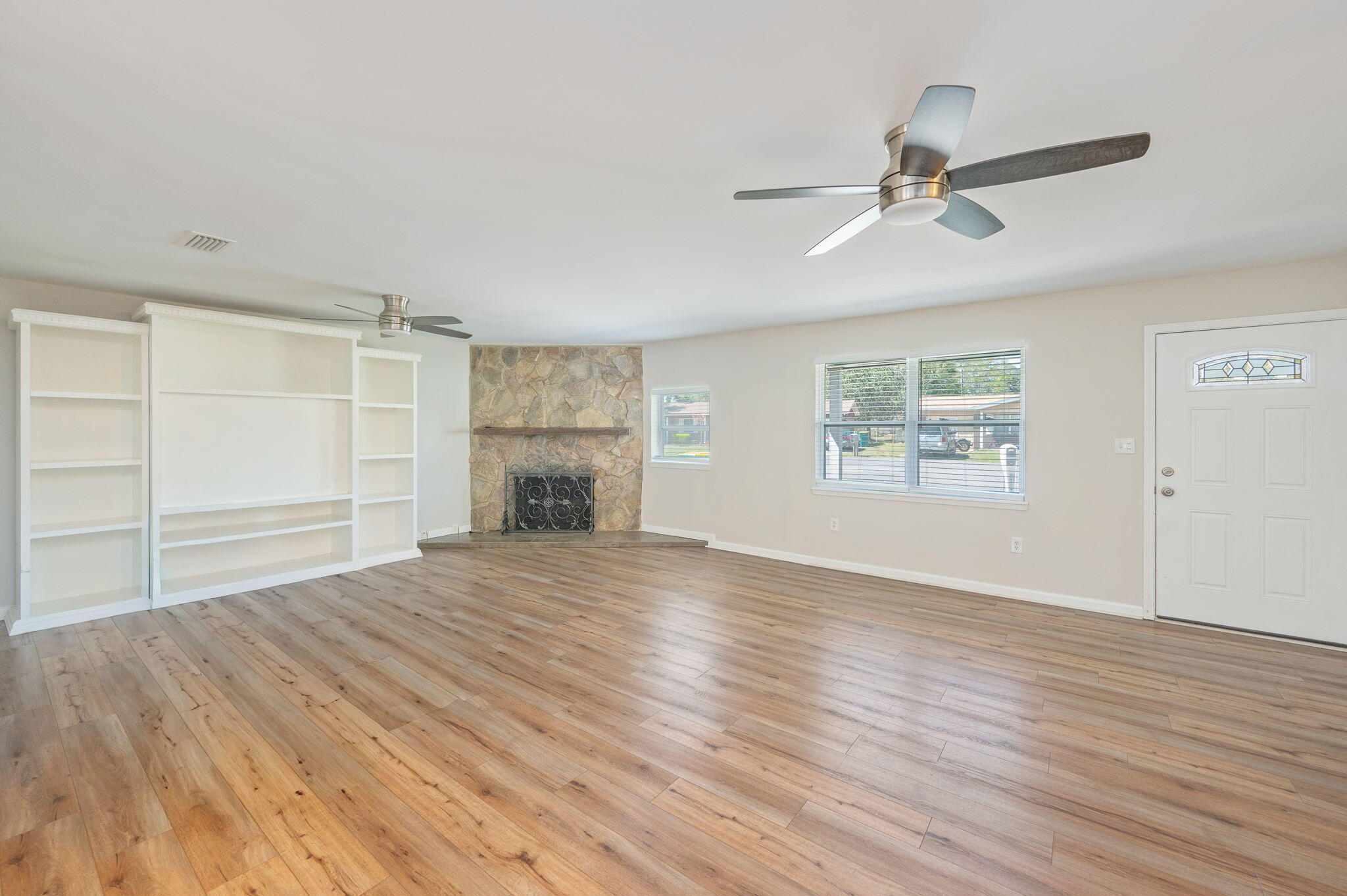 12 11th Street Shalimar, FL 32579 - Photo 6 of 36 5-web-or-mls-12-11th-st