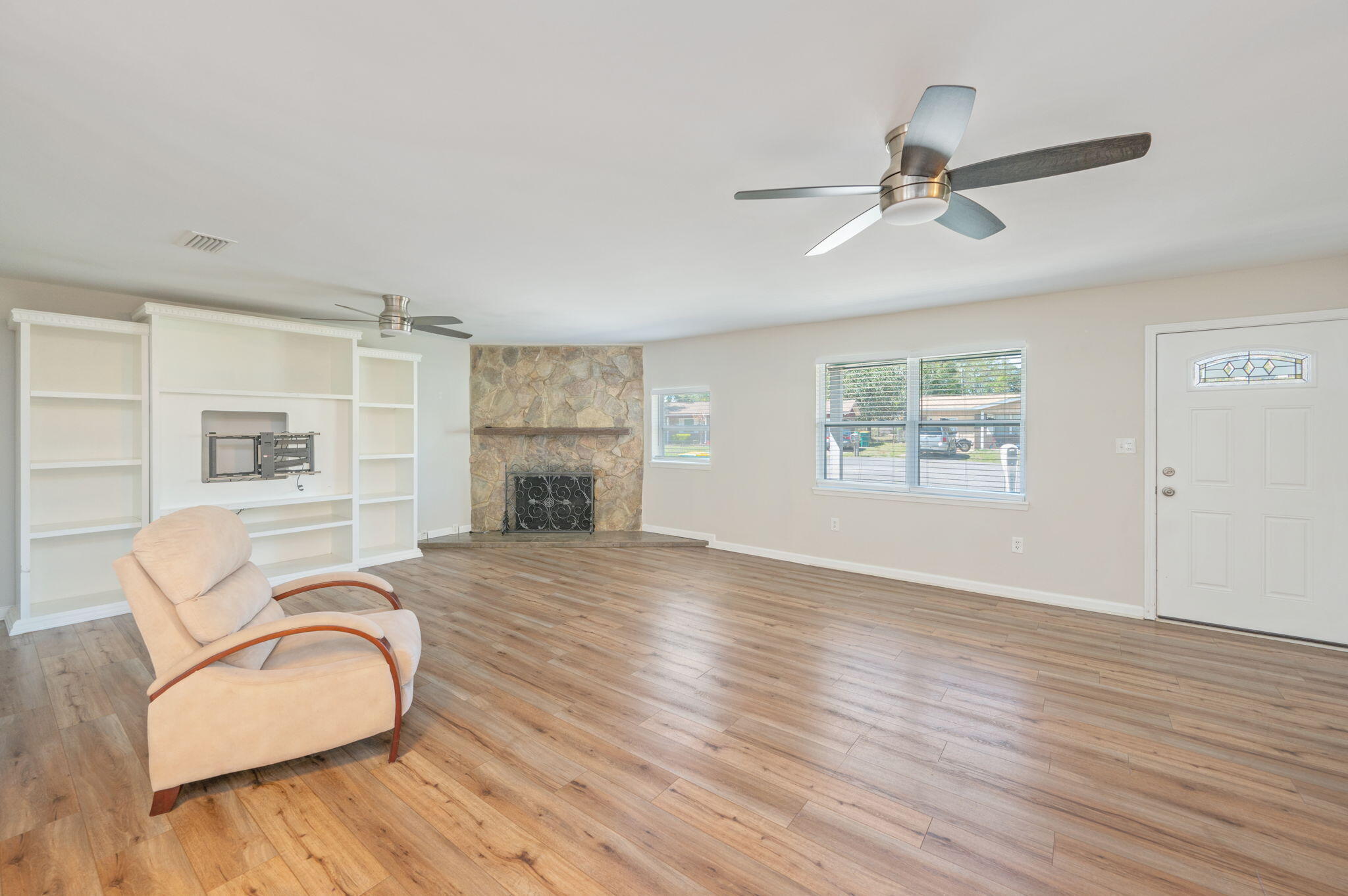 12 11th Street Shalimar, FL 32579 - Photo 8 of 36 7-web-or-mls-12-11th-st