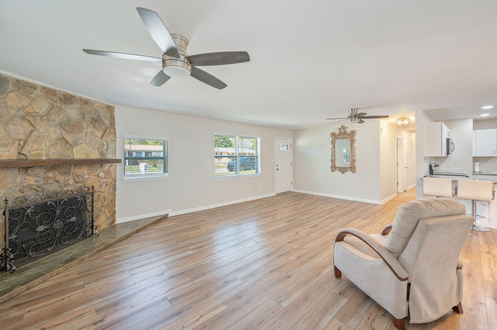 12 11th Street Shalimar, FL 32579 - Photo 9 of 36 8-web-or-mls-12-11th-st