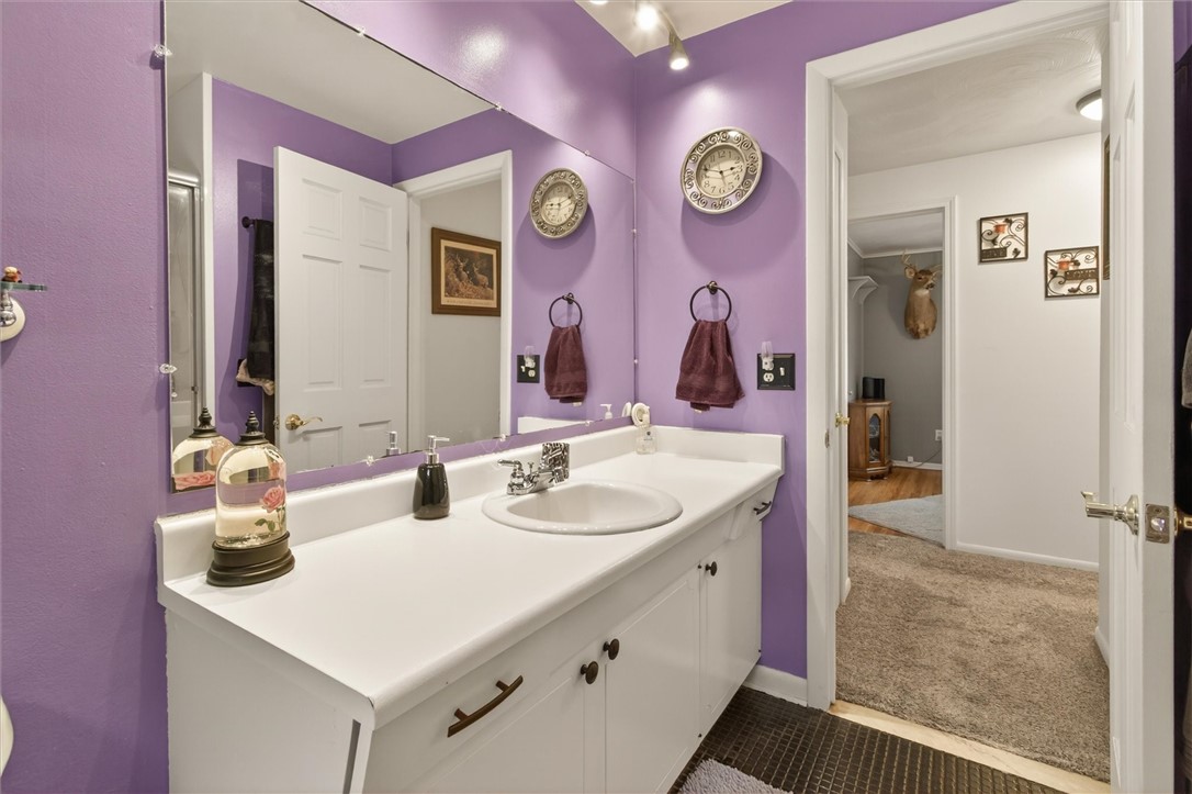 1174 Spencerport Road Gates, NY 14606 - Photo 21 of 34