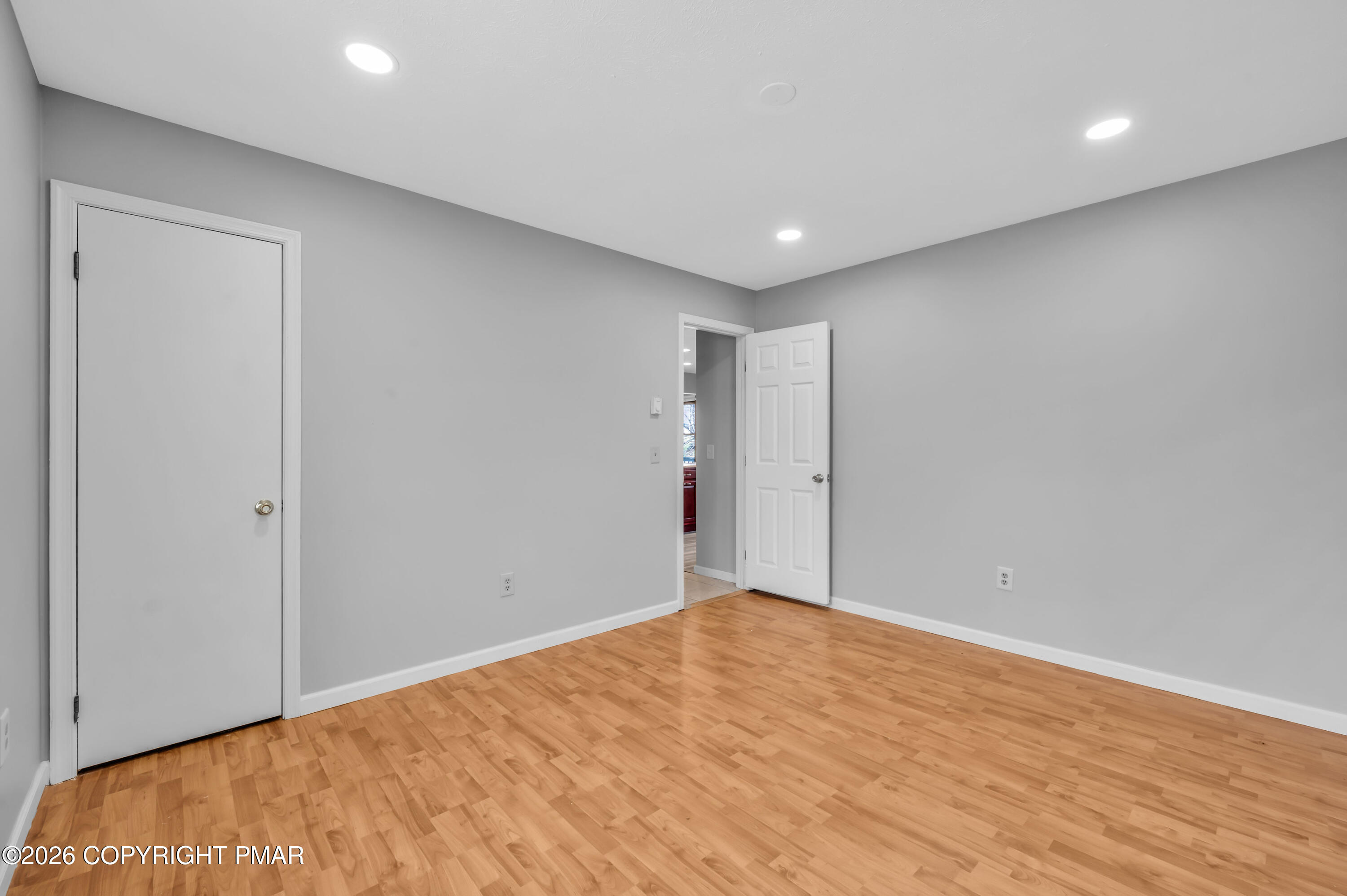1093 Lancaster Drive Bushkill, PA 18324 - Photo 20 of 41 CHR_2130