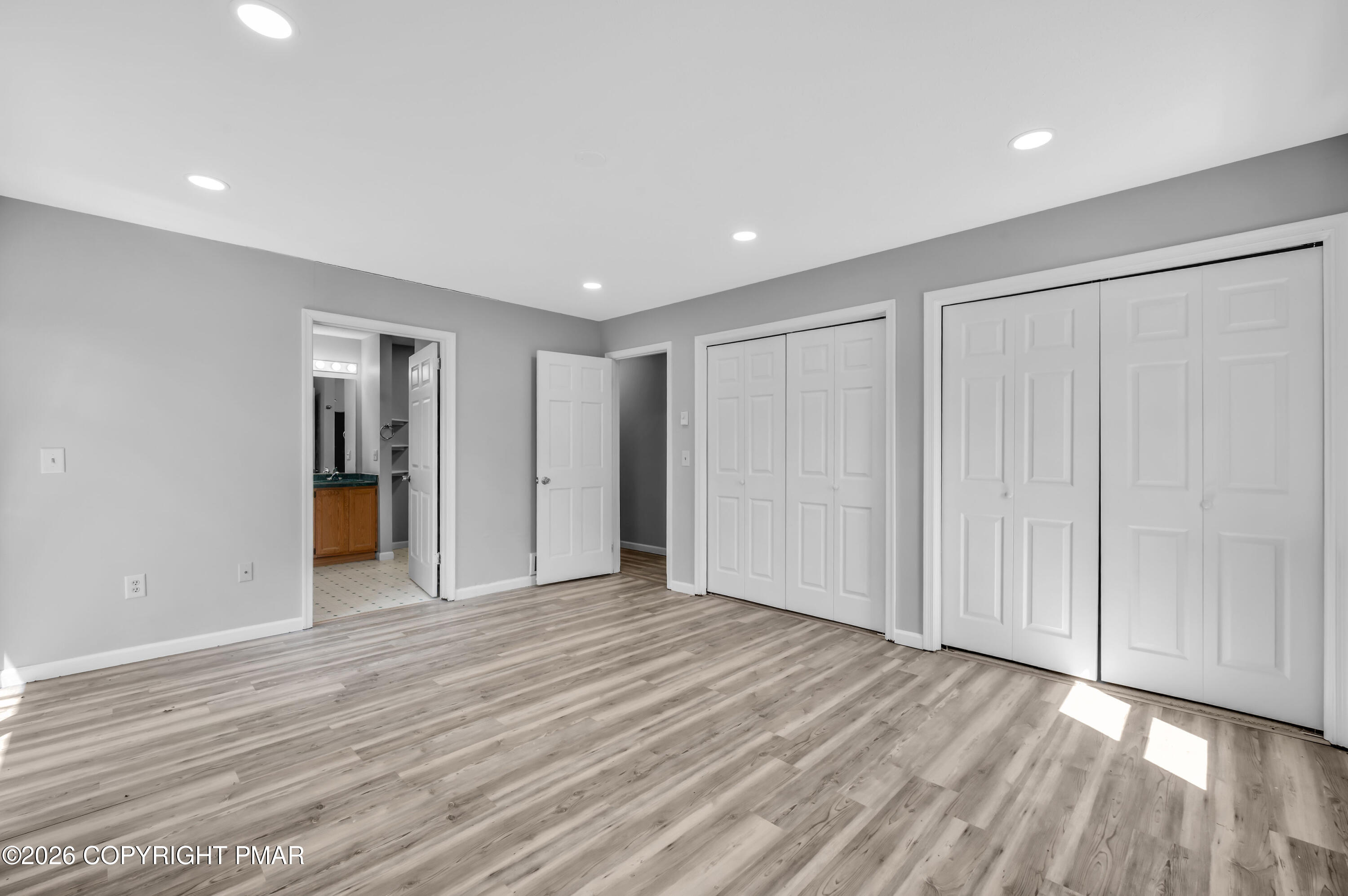 1093 Lancaster Drive Bushkill, PA 18324 - Photo 25 of 41 CHR_2172