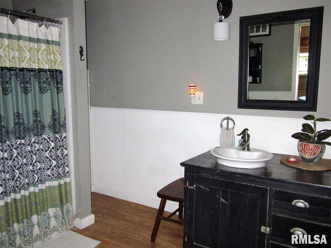 1222 North Batterton Road Astoria, IL 61501 - Photo 11 of 36