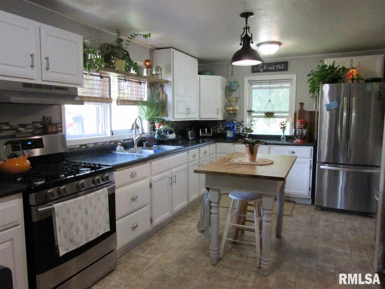 1222 North Batterton Road Astoria, IL 61501 - Photo 9 of 36