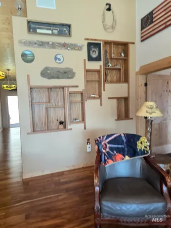 $995,000 | 809 River Pointe Lane, Lenore, ID 83541