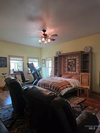 $995,000 | 809 River Pointe Lane, Lenore, ID 83541