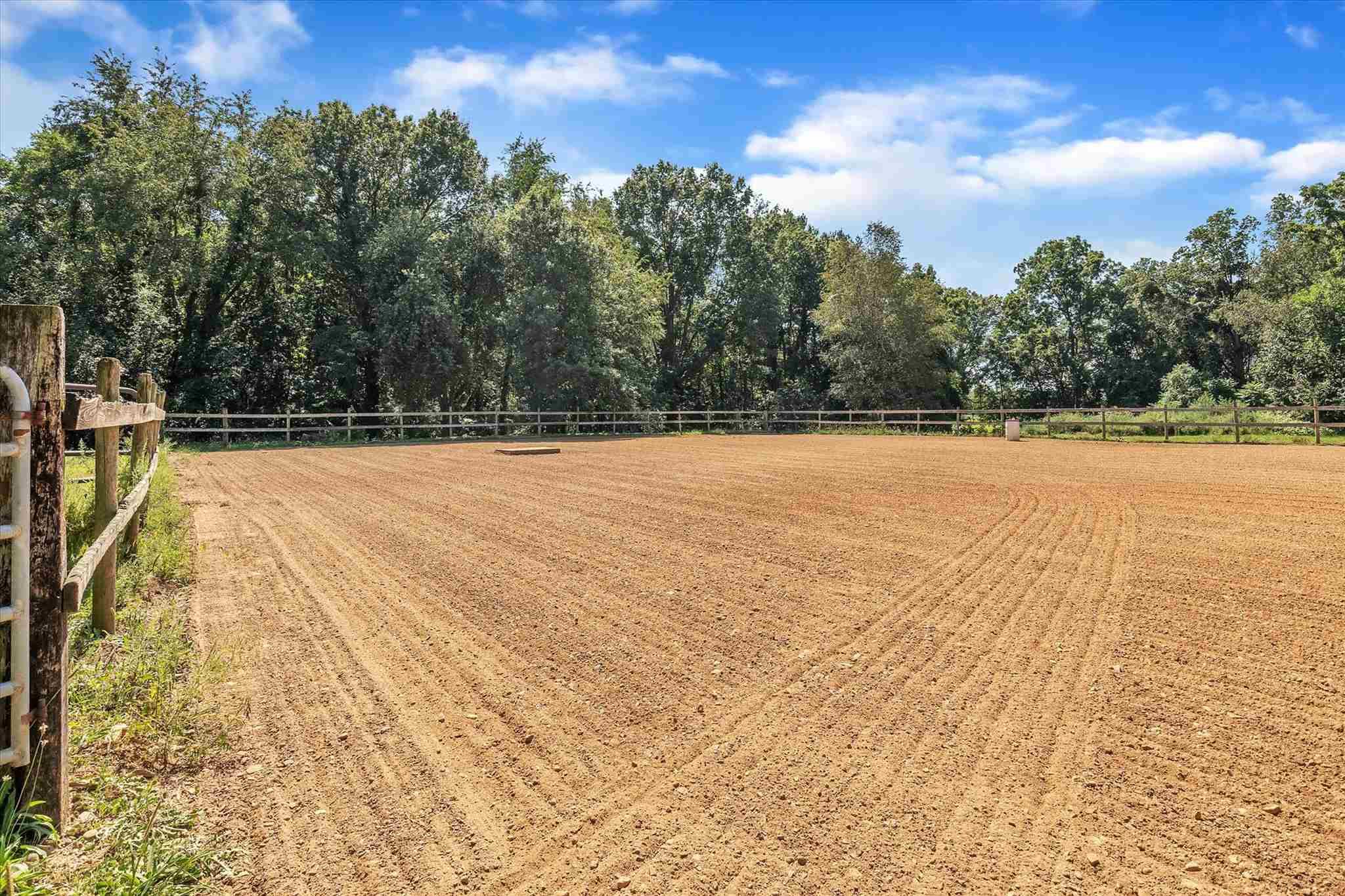 54619 Pear Road South Bend, IN 46628 - Photo 28 of 29