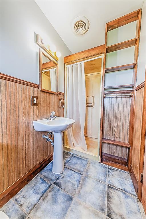 6592 Reed Road Pittsboro, IN 46167 - Photo 19 of 24 Gallery Image 19