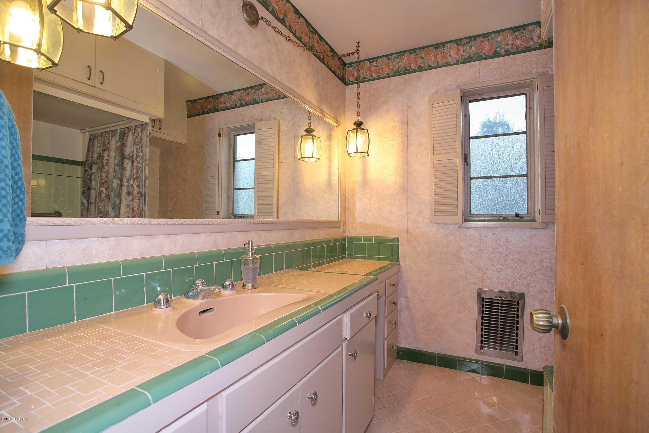 2408 East Lind Road Tucson, AZ 85719 - Photo 18 of 33 Gallery Image 18