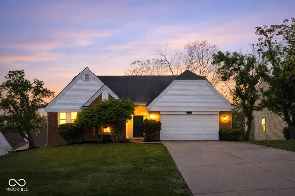 $575,000 | 2254 South Olde Mill Drive, Bloomington, IN 47401
