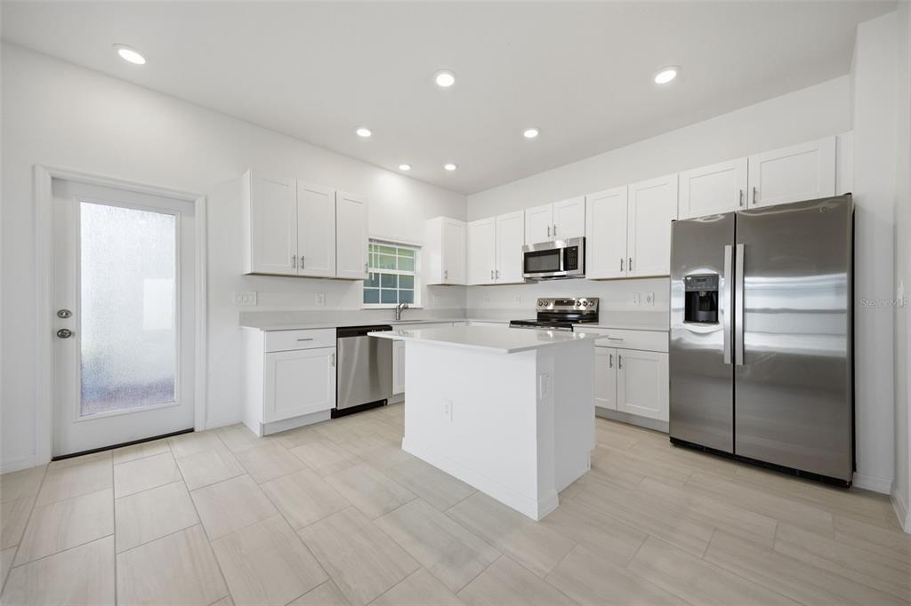 10815 Ichetucknee Way New Port Richey, FL 34655 - Photo 5 of 31