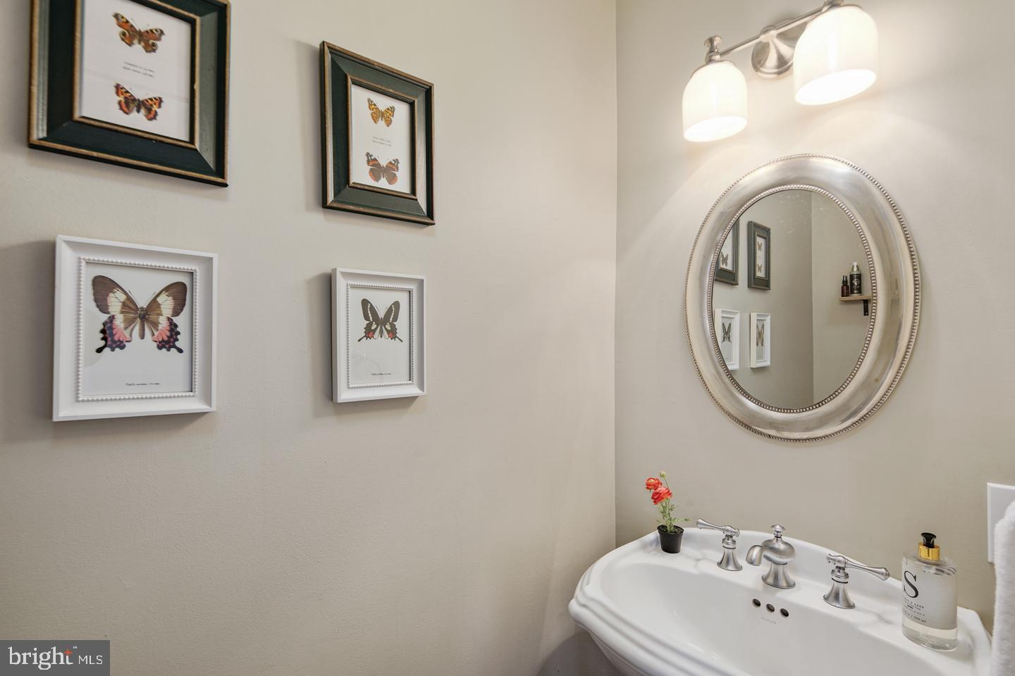 605 Chews Landing Road Haddonfield, NJ 08033 - Photo 22 of 37 Powder Room