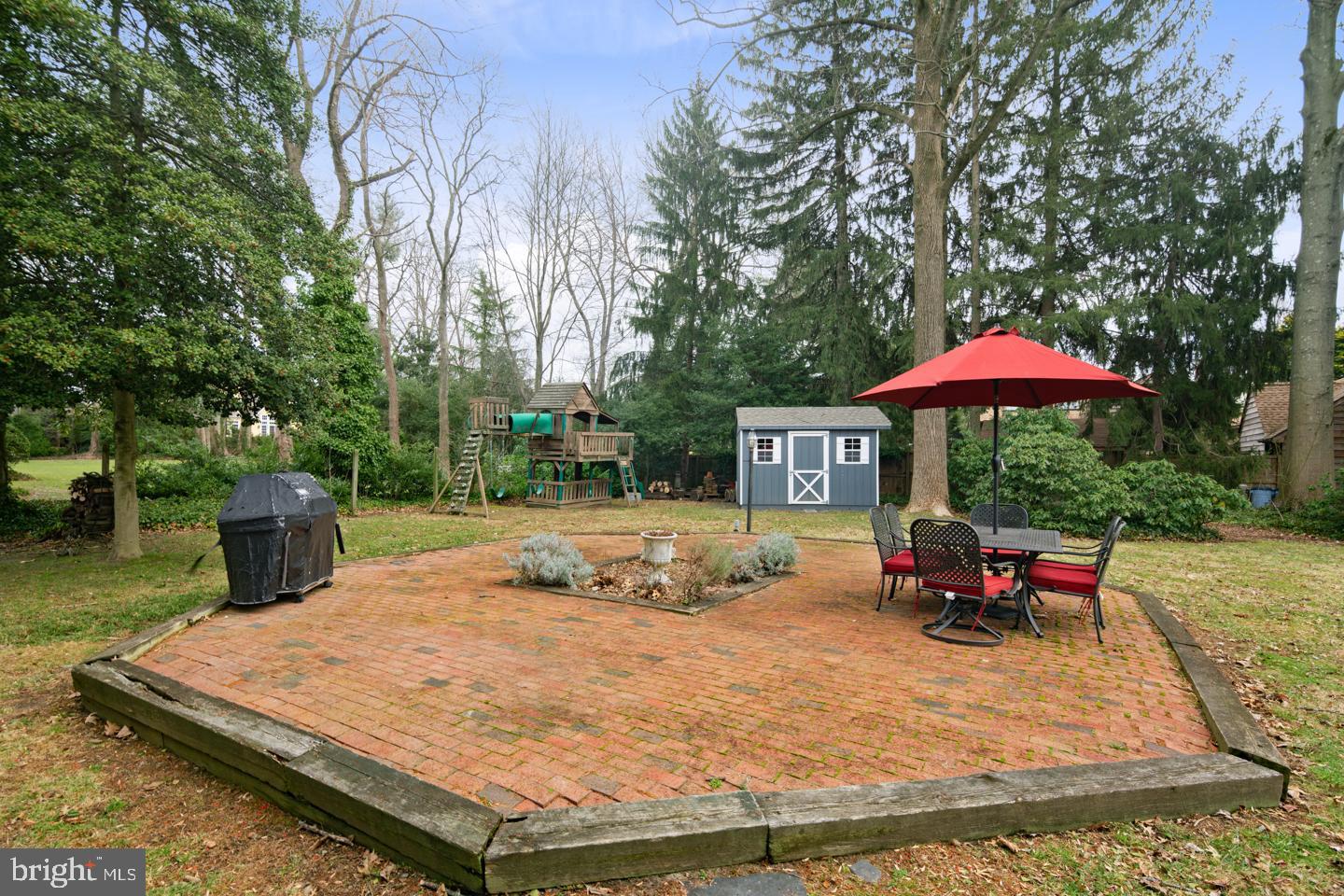 605 Chews Landing Road Haddonfield, NJ 08033 - Photo 34 of 37 Brick Patio