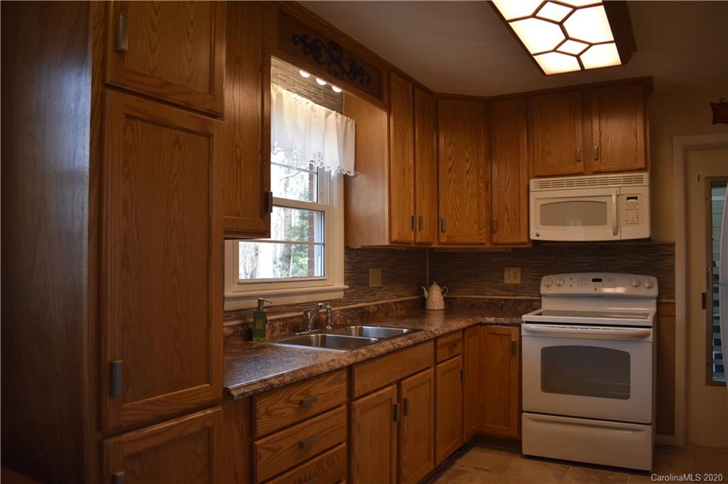 441 Sunset Memorial Road Forest City, NC 28043 - Photo 7 of 31 Gallery Image 7