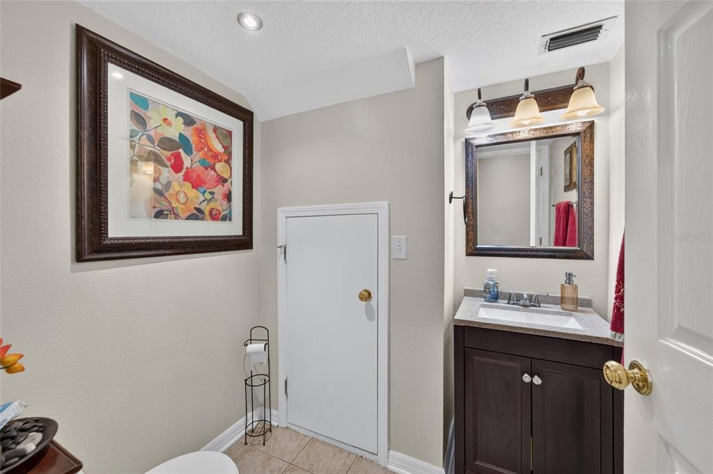 10818 Brickside Court Riverview, FL 33579 - Photo 7 of 46