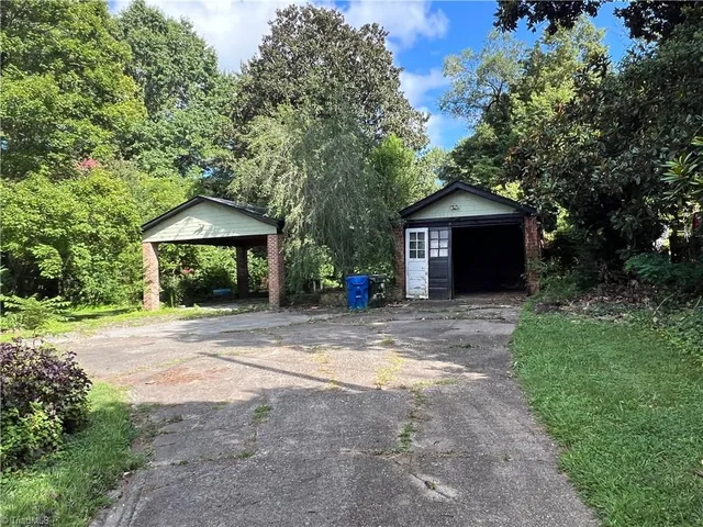 $225,000 | 400 Cherry Street, Mount Airy, NC 27030