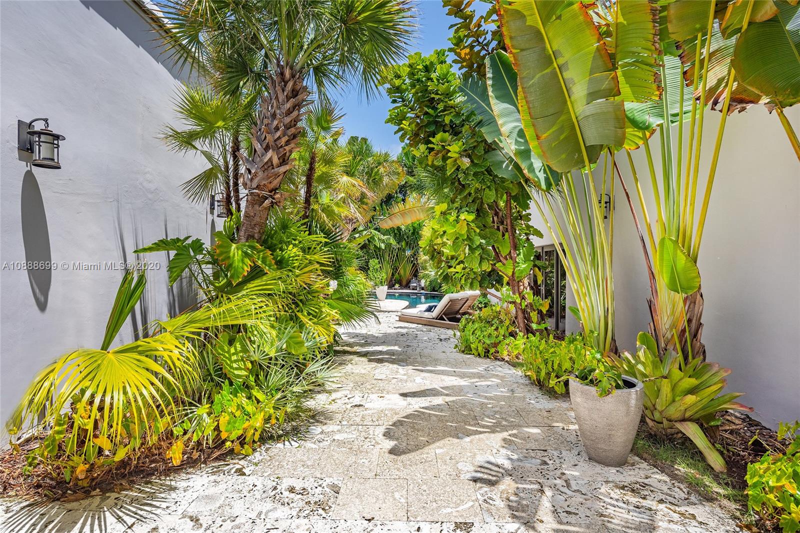 621 Island Road Miami, FL 33137 - Photo 28 of 39 a view of a garden with plants