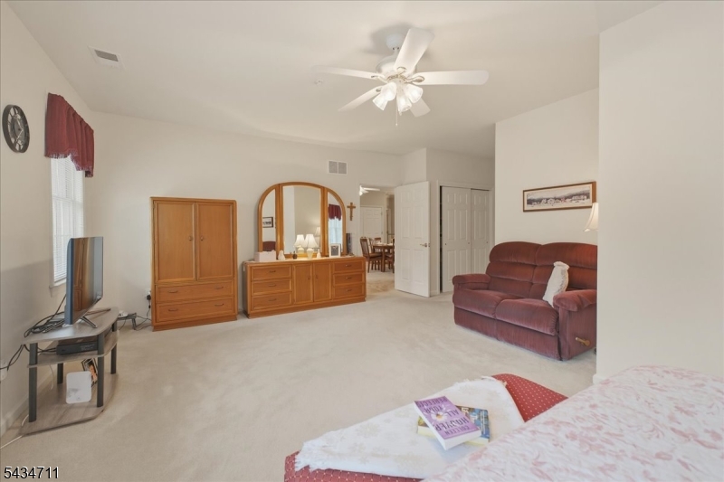 104 Ridgeview Lane Mount Arlington, NJ 07856 - Photo 20 of 40