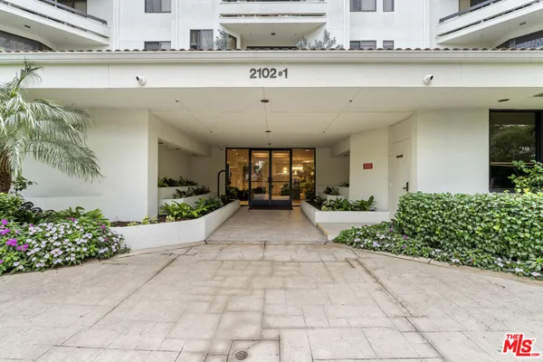 $1,249,000 | 2102 Century Park Lane, Unit 216, Los Angeles, CA 90067