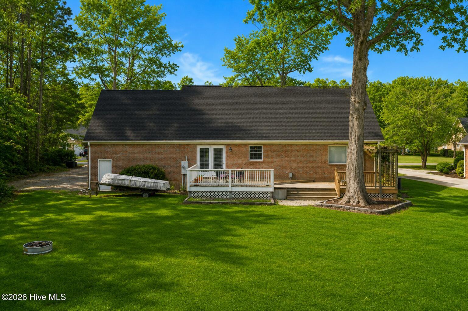 121 East Pointe Road Rocky Point, NC 28457 - Photo 21 of 33 Rear of Home