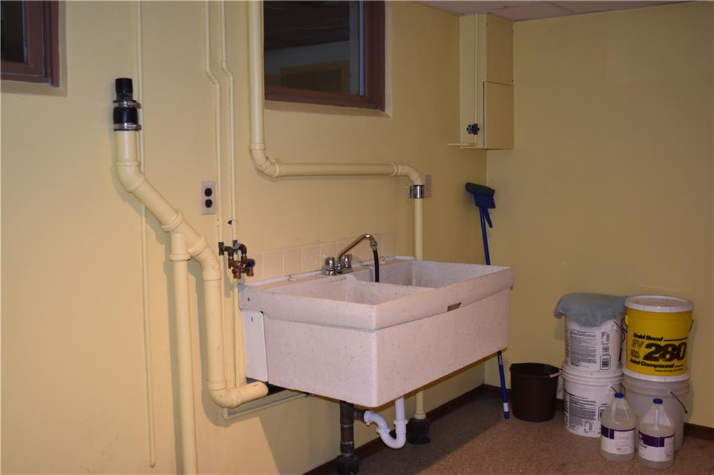 234 Reichold Road Wexford, PA 15090 - Photo 15 of 18 Gallery Image 15