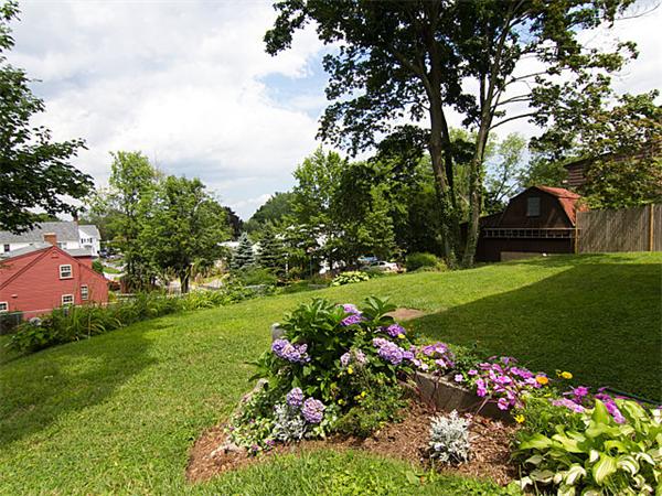 6 Parkview Road Woburn, MA 01801 - Photo 13 of 13 Gallery Image 13