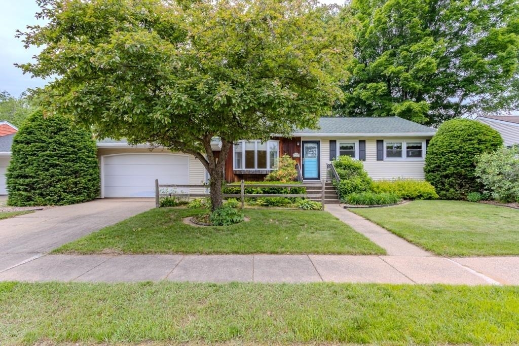 212 Leroy Street Rothschild, WI 54474 - Photo 1 of 1 Gallery Image 1