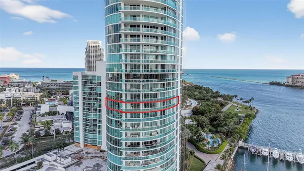 $7,795,000 | 1000 South Pointe Drive, Unit 1501, Miami Beach, FL 33139