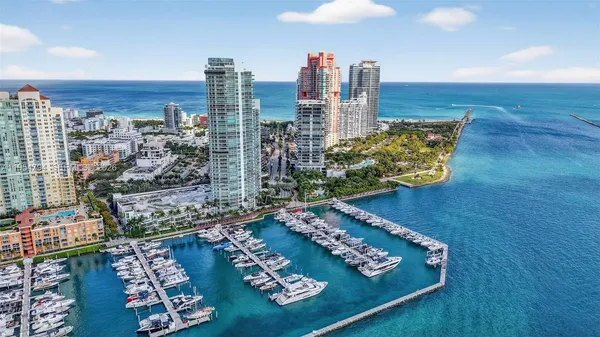 $7,795,000 | 1000 South Pointe Drive, Unit 1501, Miami Beach, FL 33139