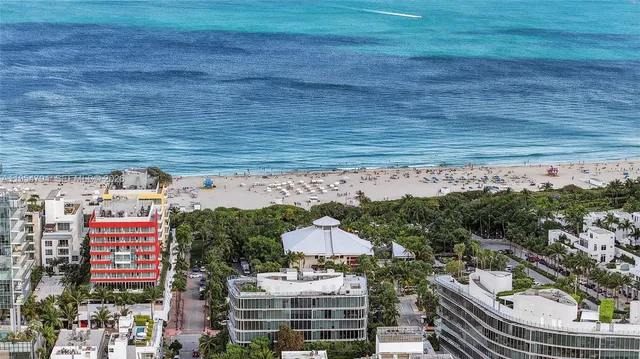 $7,995,000 | 1000 South Pointe Drive, Unit 1501, Miami Beach, FL 33139