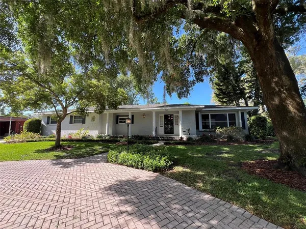 $465,000 | 520 South Riverhills Drive, Temple Terrace, FL 33617