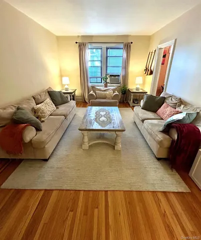 $160,000 | 475 Bronx River Road, Unit 3G, Yonkers, NY 10704