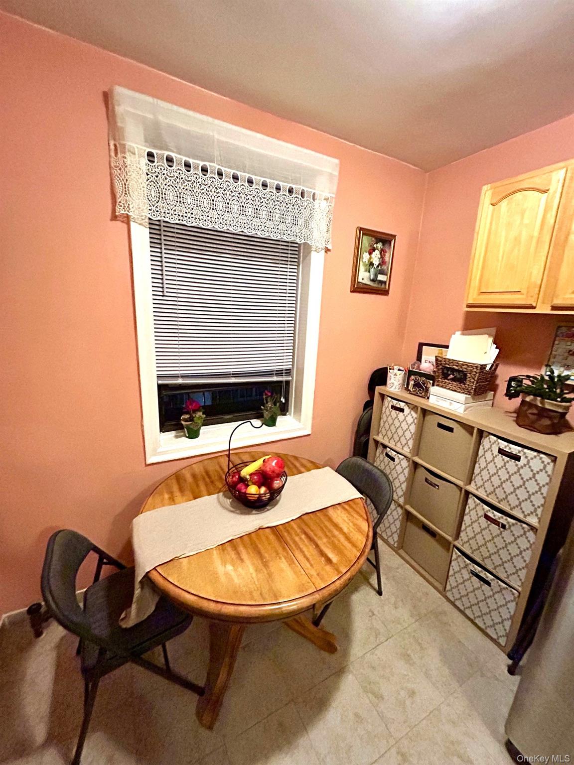 475 Bronx River Road, Unit 3G Yonkers, NY 10704 - Photo 8 of 21 a room with furniture and window