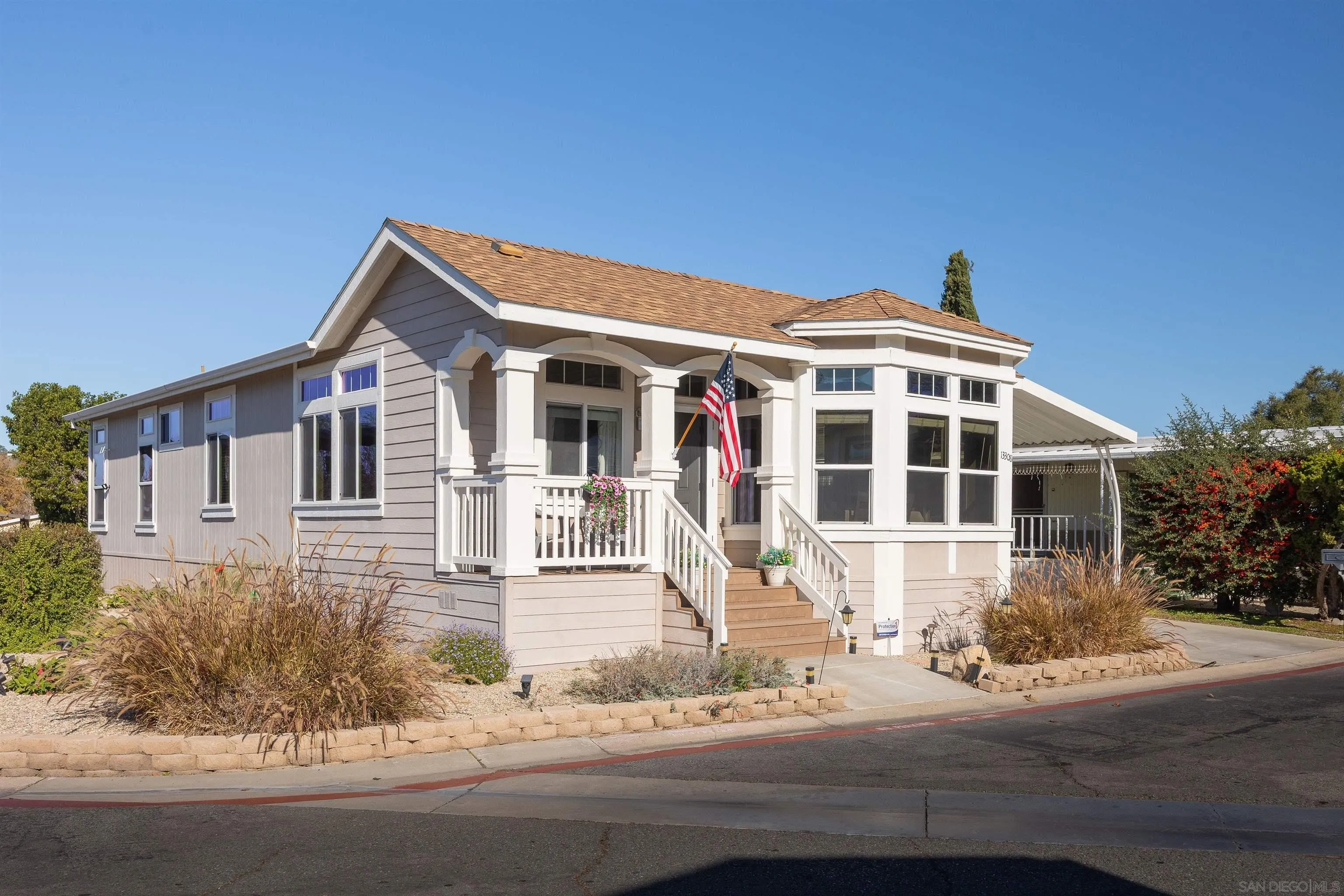13308 Alpine Drive Poway, CA 92064 - Photo 2 of 20