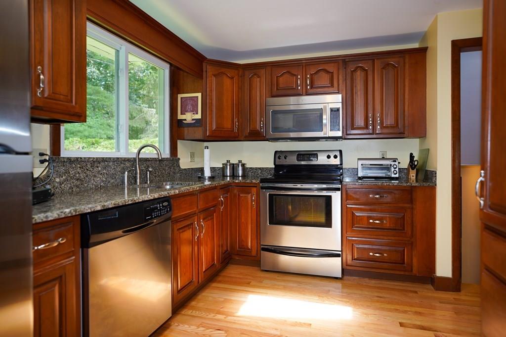 8 Joyce Road Wayland, MA 01778 - Photo 8 of 30 Gallery Image 8