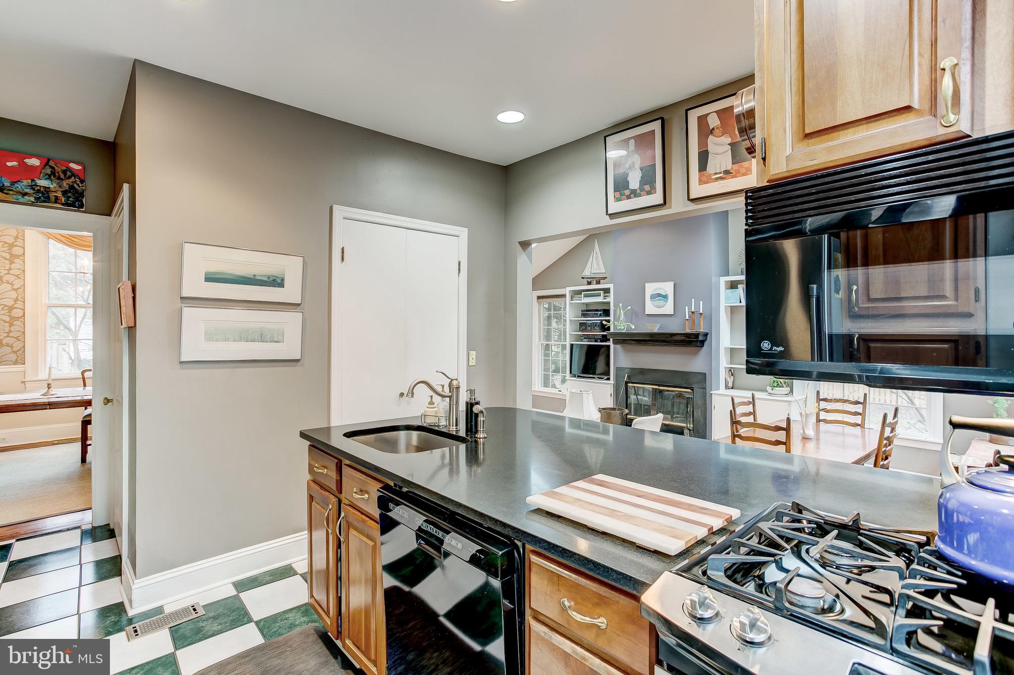 1400 Ruxton Road Baltimore, MD 21204 - Photo 22 of 50 Kitchen