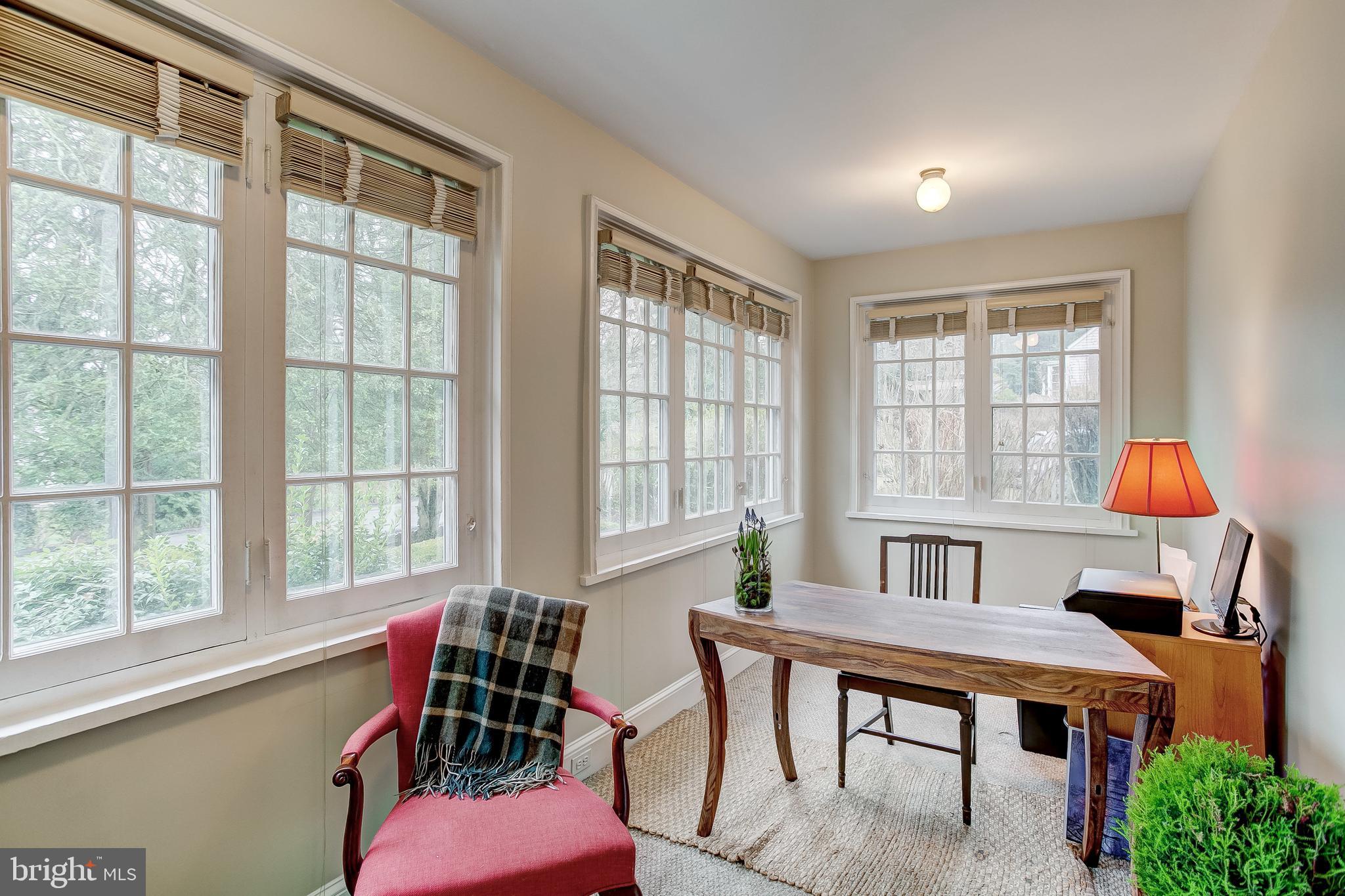 1400 Ruxton Road Baltimore, MD 21204 - Photo 4 of 50 Sunroom - the perfect office