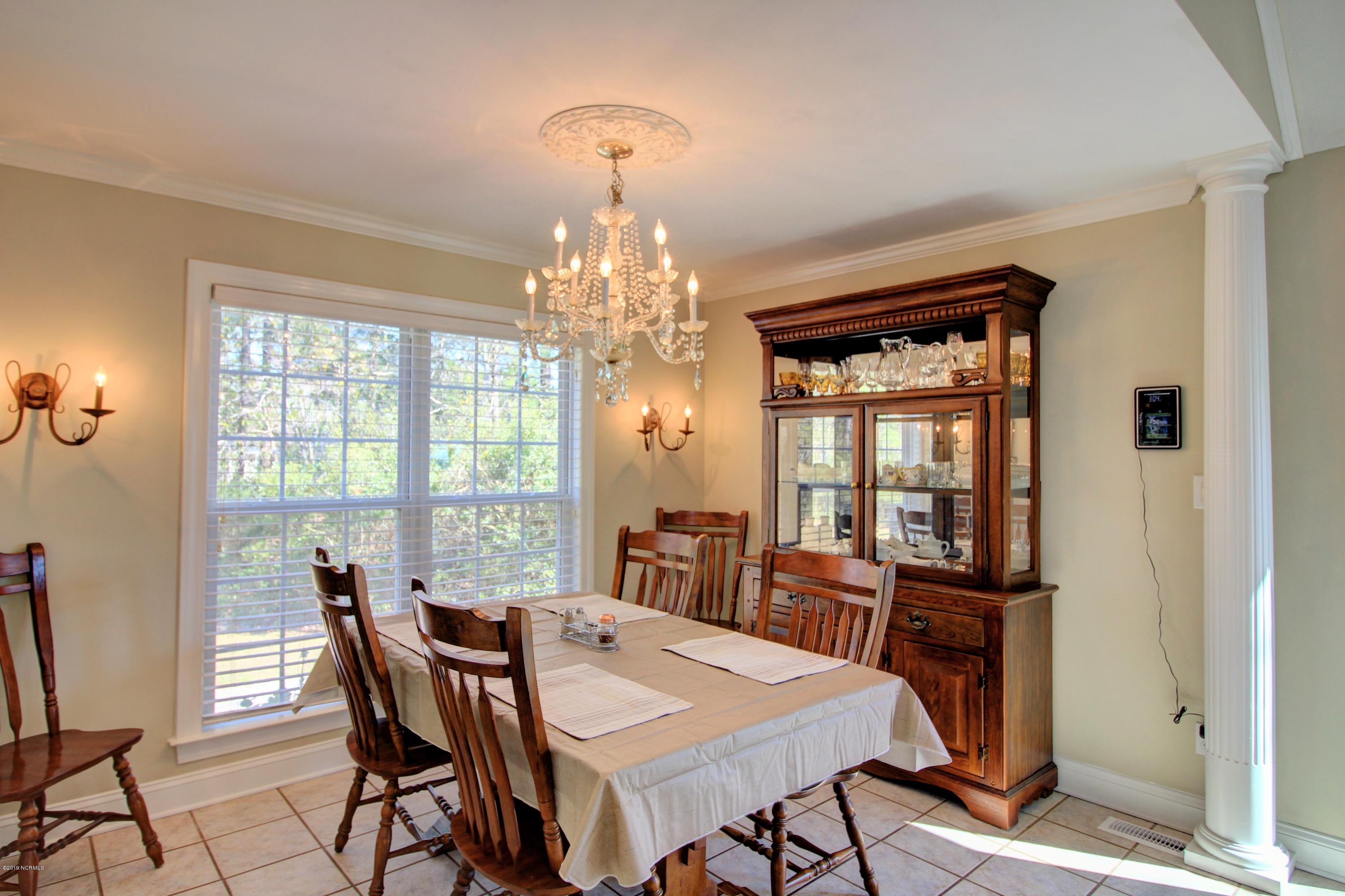 1095 Roberts Road Newport, NC 28570 - Photo 11 of 35 Dining Room