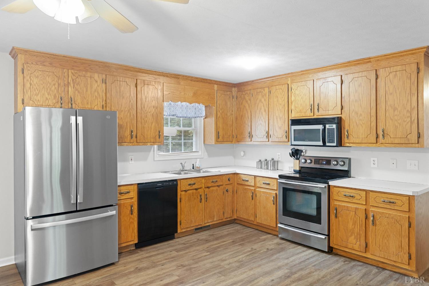 314 Covey Road Amherst, VA 24521 - Photo 7 of 55 Gallery Image 7