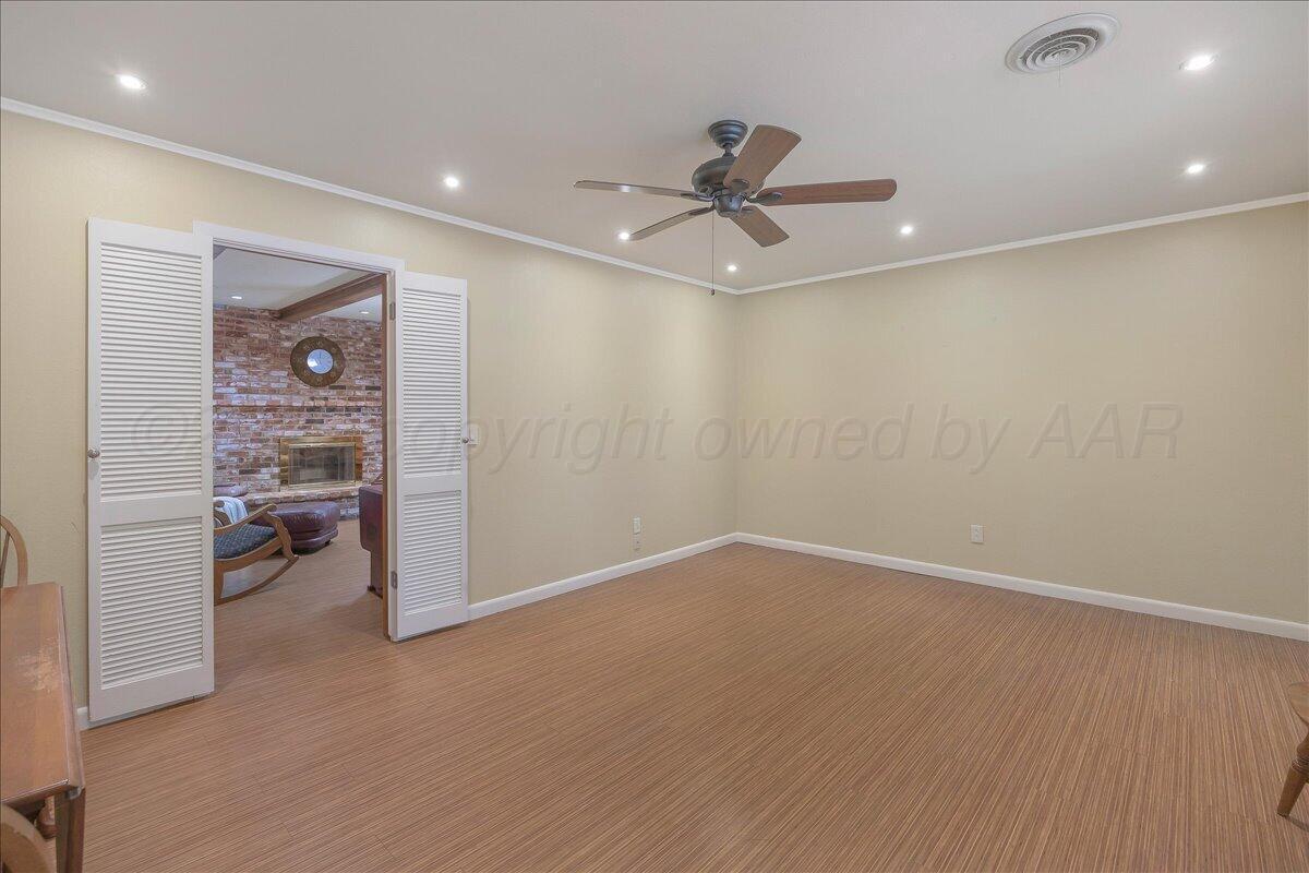 6215 Elmhurst Road Amarillo, TX 79106 - Photo 6 of 33 06-Front Living Room 2