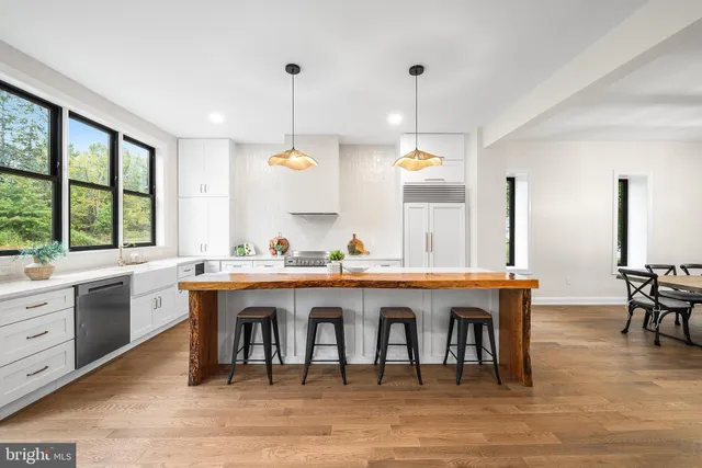 $870,000 | 105 West 3rd Avenue, Trappe, PA 19426