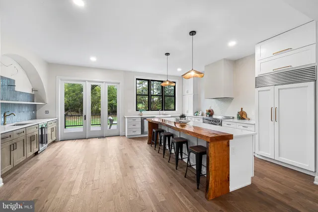 $870,000 | 105 West 3rd Avenue, Trappe, PA 19426