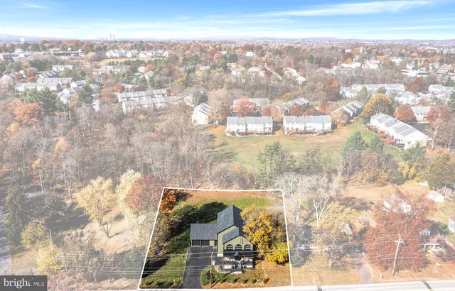 $870,000 | 105 West 3rd Avenue, Trappe, PA 19426